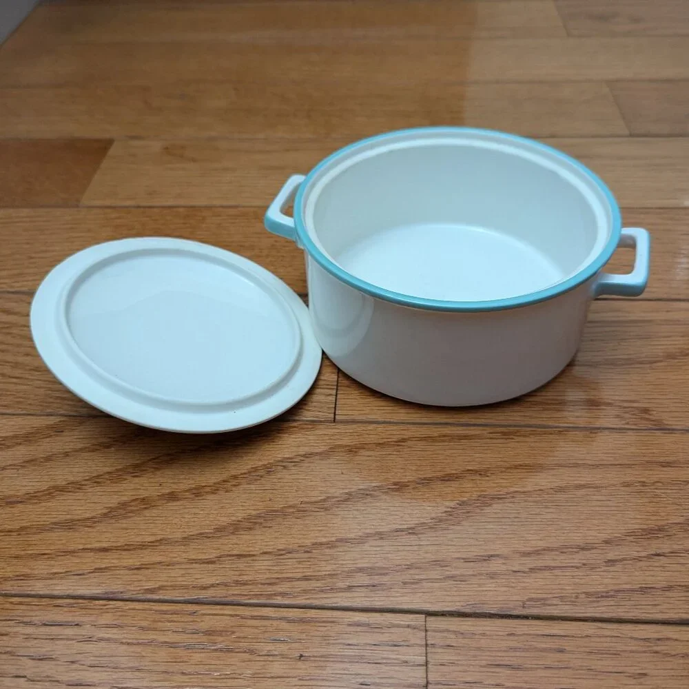 Porcelain Casserole With Lid by Grace 5